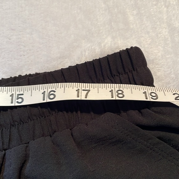 EUC New York Clothing Co- -Solid black and very comfy! - Picture 5 of 15
